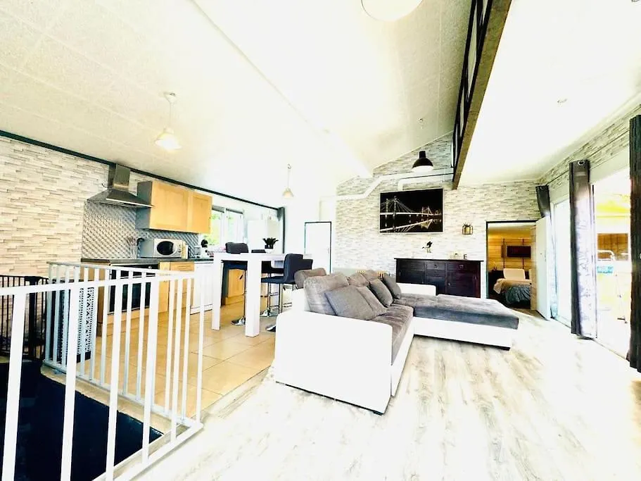 Holiday home Maison Climatisee Avec Piscine Proche Bandol Le Beausset